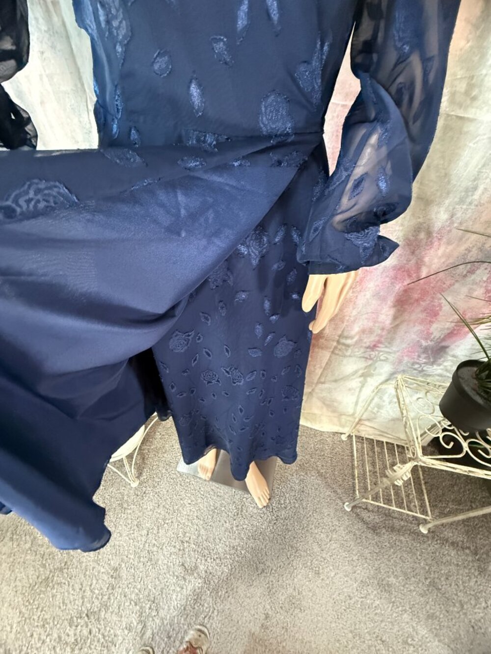 New📌 Lulus Chic & Classy Floral Jacquard Wrap Sheer Long Sleeves Midi Dress - Picture 9 of 16